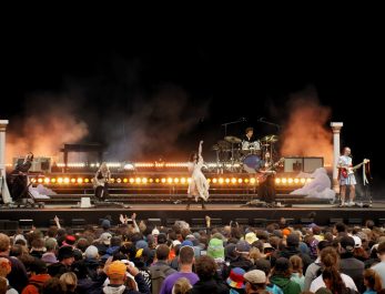 DERUSH MAIN.00 32 23 10.Still026 1