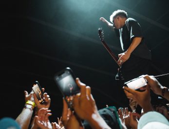 TRAILER V1.00 49 22 20.Still046